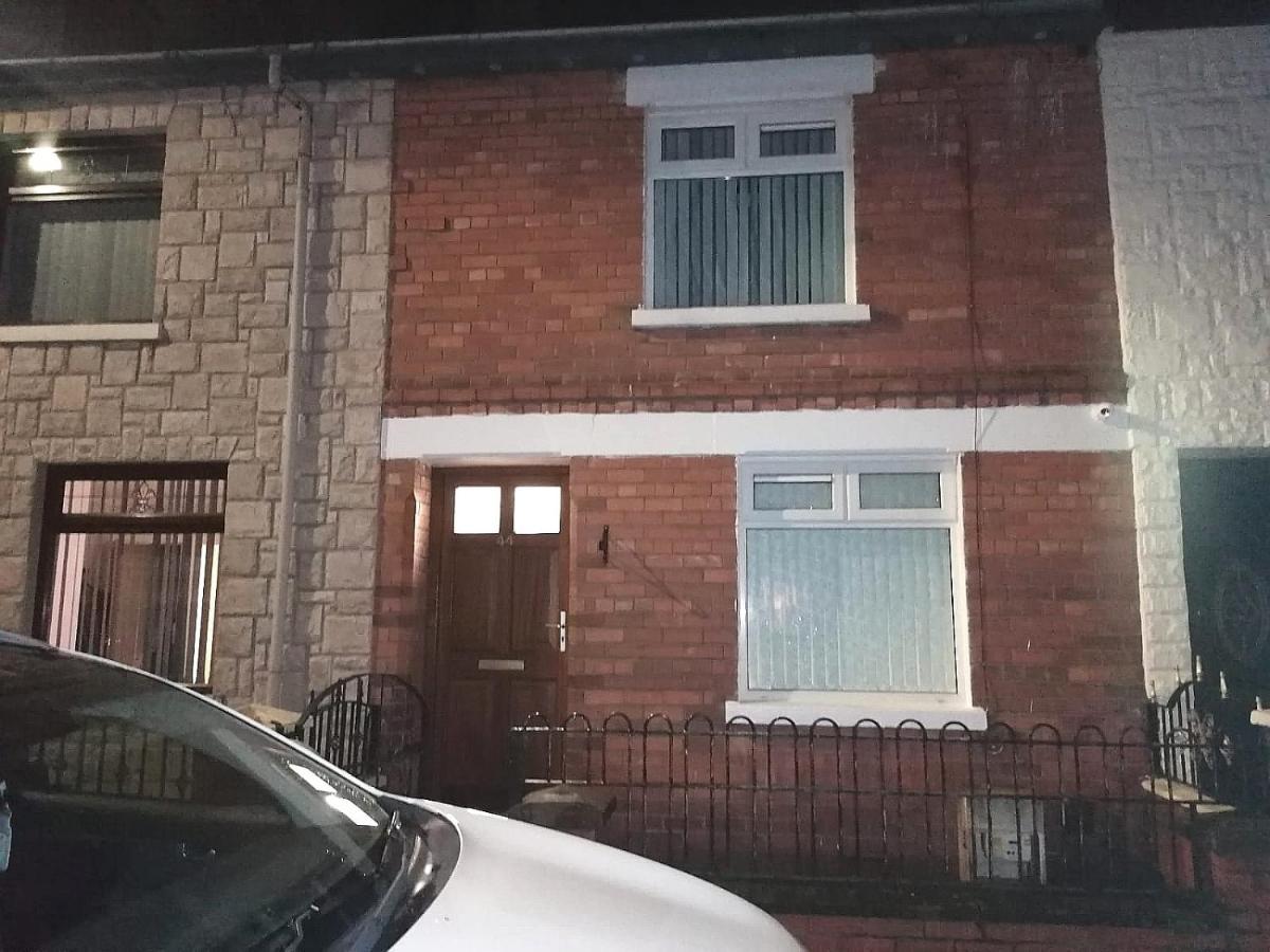 Maire Toireasa - Cosy Refurbished Property In The Gaeltacht Quarter Belfast Exteriör bild