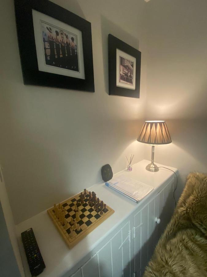 Maire Toireasa - Cosy Refurbished Property In The Gaeltacht Quarter Belfast Exteriör bild